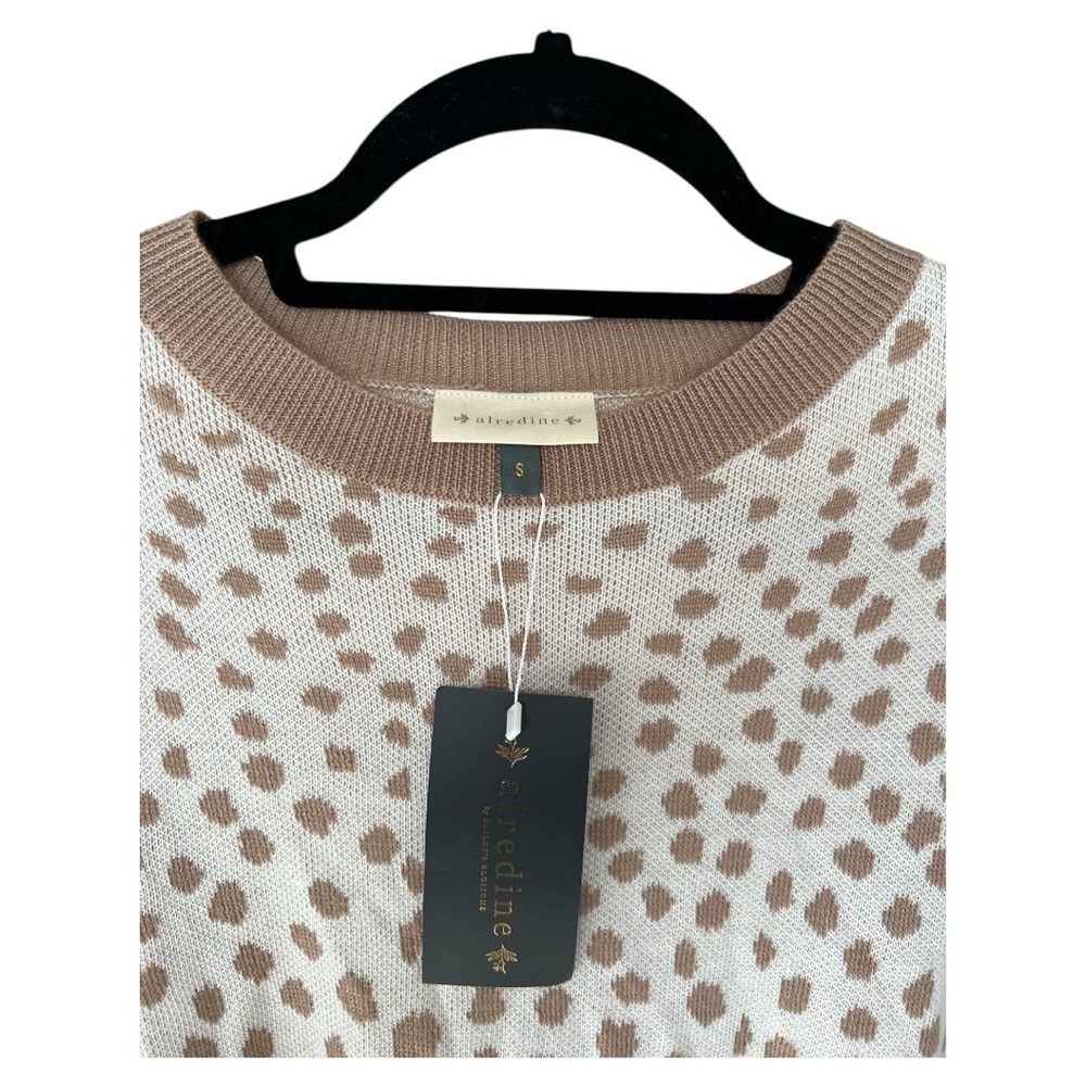 NWT  Alredine Teddy Cozy Sweater in White and Taupe Dots size Small - Picture 3 of 5